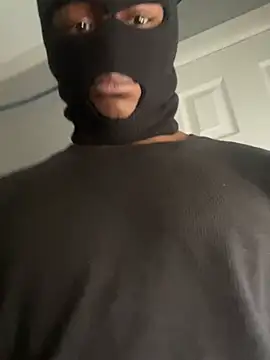 sneakylink13   online show from 02.10.25