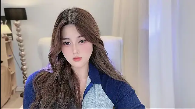 Strawberrybabyy1 online show from 12.20.24