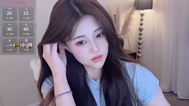 Strawberrybabyy1 online show from 09.18.25