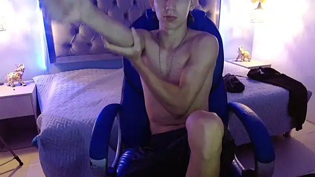 JackSwan18 online show from 01.20.25