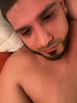 Snapshot of Insaneskillzz69 chatting on 12.22.24 Insaneskillzz69 online show from 12.22.24