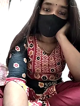 Snapshot of Etha-Moni chatting on 02.04.25 Etha-Moni online show from 02.04.25