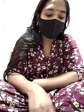 Snapshot of Etha-Moni chatting on 02.07.25 Etha-Moni online show from 02.07.25