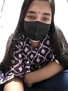 Snapshot of Etha-Moni chatting on 02.13.25 Etha-Moni online show from 02.13.25