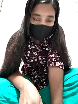 Snapshot of Etha-Moni chatting on 02.15.25 Etha-Moni online show from 02.15.25