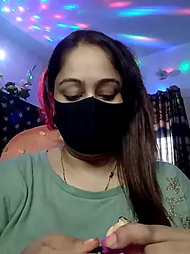 Snapshot of Etha-Moni chatting on 09.15.25 Etha-Moni online show from 09.15.25