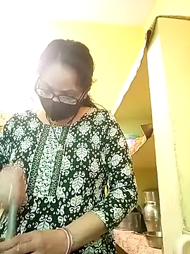 heenage online show from 02.25.25