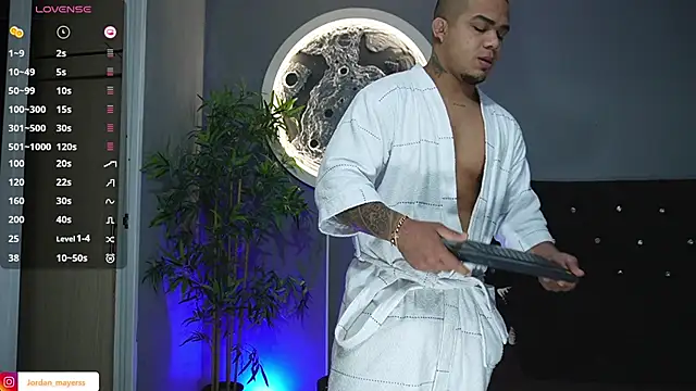 Snapshot of jordan_mayers02 chatting on 02.19.26 jordan mayers02 online show from 02.19.26