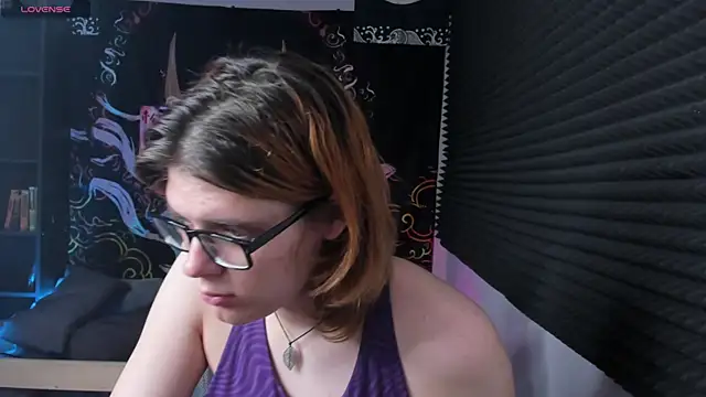 KIKI Krash online show from 03.05.25