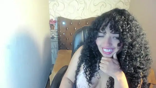 Sofiacowperx online show from 11.22.25