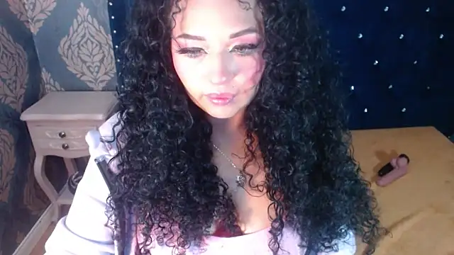 Sofiacowperx online show from 04.30.26