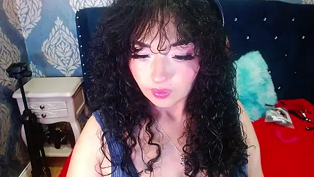 Sofiacowperx online show from 07.06.26