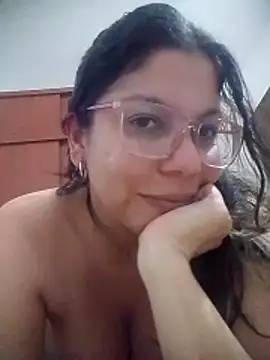 Carliina Soussa online show from 04.24.26