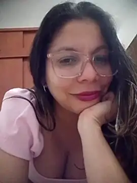 Snapshot of Carliina_Soussa chatting on 06.22.26 Carliina Soussa online show from 06.22.26