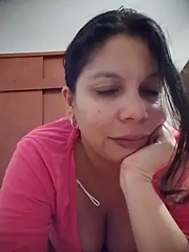 Snapshot of Carliina_Soussa chatting on 06.22.26 Carliina Soussa online show from 06.22.26
