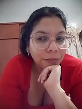 Snapshot of Carliina_Soussa chatting on 06.26.26 Carliina Soussa online show from 06.26.26