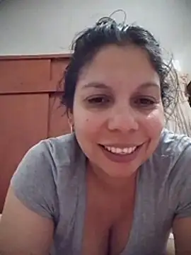 Snapshot of Carliina_Soussa chatting on 06.27.26 Carliina Soussa online show from 06.27.26