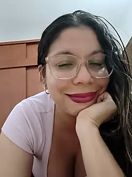 Snapshot of Carliina_Soussa chatting on 07.05.26 Carliina Soussa online show from 07.05.26