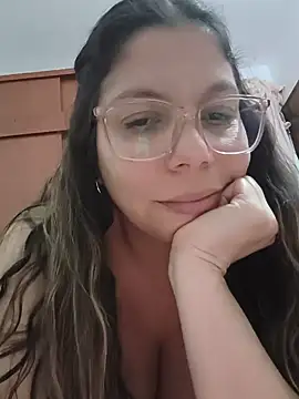 Snapshot of Carliina_Soussa chatting on 08.03.26 Carliina Soussa online show from 08.03.26