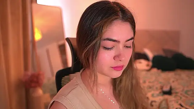 Lau Bee online show from 03.12.26