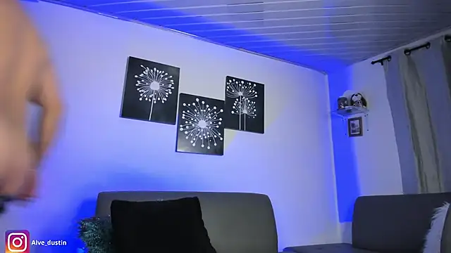 Snapshot of DUSTIN_ALVE chatting on 03.09.25 DUSTIN ALVE online show from 03.09.25