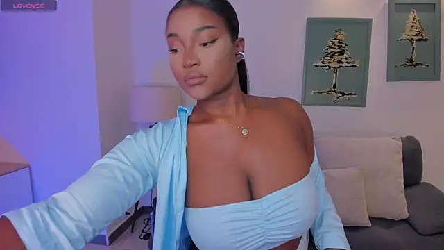 SavannahStorm online show from 05.07.26