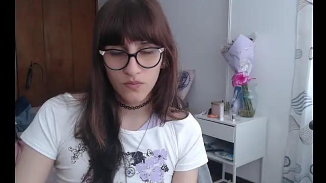 Snapshot of Alice_love29 chatting on 06.09.26 Alice love29 online show from 06.09.26