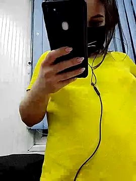 MikaKors online show from 03.11.25