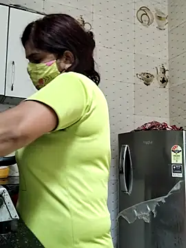 illay love online show from 02.24.26