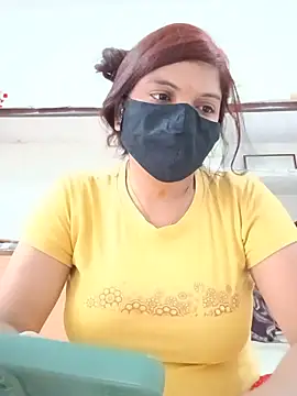 Snapshot of illay_love chatting on 05.21.26 illay love online show from 05.21.26