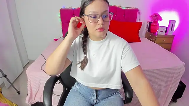 SofiaJoness  online show from 12.23.24