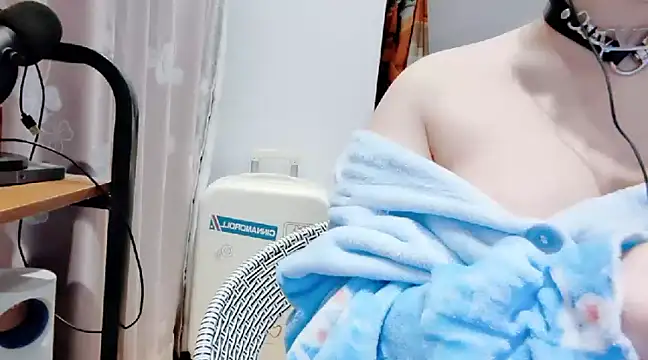 Snapshot of arena1357 chatting on 02.15.25 arena1357 online show from 02.15.25