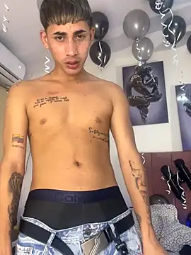 boy latino sex online show from 11.06.25