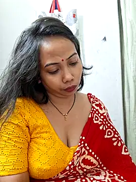 Snapshot of DREAM_GIRL-30 chatting on 03.19.25 DREAM GIRL-30 online show from 03.19.25