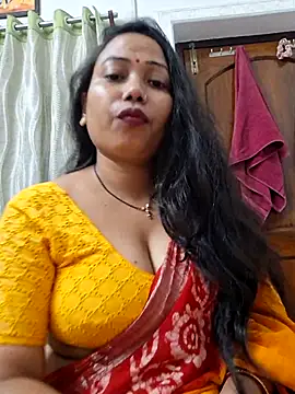 Snapshot of DREAM_GIRL-30 chatting on 11.25.25 DREAM GIRL-30 online show from 11.25.25