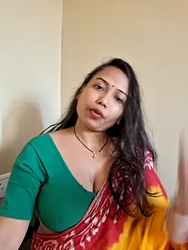 Snapshot of DREAM_GIRL-30 chatting on 05.22.26 DREAM GIRL-30 online show from 05.22.26