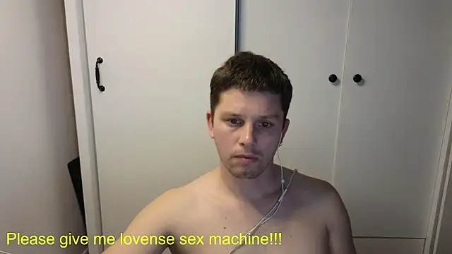 Snapshot of BigL0ve chatting on 05.11.26 BigL0ve online show from 05.11.26