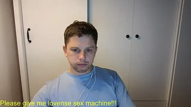 Snapshot of BigL0ve chatting on 06.20.26 BigL0ve online show from 06.20.26