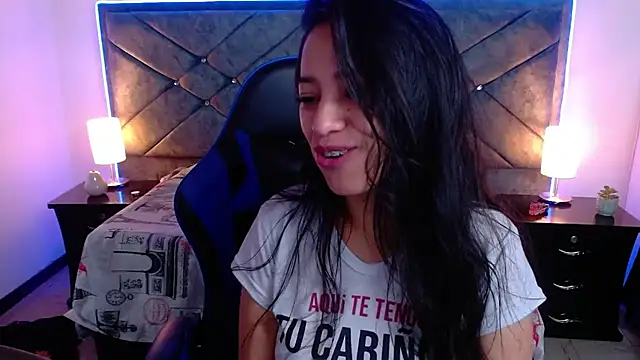 Julietacollins06 online show from 11.19.25