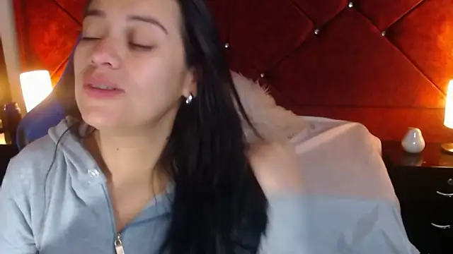 Snapshot of Julietacollins06 chatting on 03.12.26 Julietacollins06 online show from 03.12.26