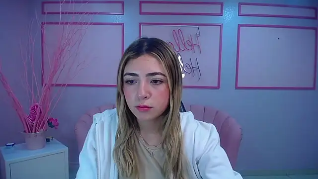 Snapshot of channel_blonde_a chatting on 12.04.24 channel blonde a online show from 12.04.24