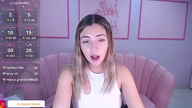 Snapshot of channel_blonde_a chatting on 01.21.25 channel blonde a online show from 01.21.25