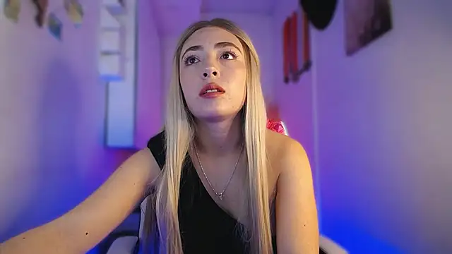 Snapshot of channel_blonde_a chatting on 09.15.25 channel blonde a online show from 09.15.25