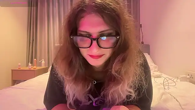 Alice Pinkhead online show from 02.26.26