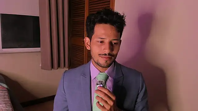 Nicholasrodrii online show from 02.15.26