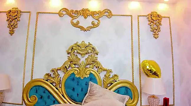 Snapshot of SalomeRestrepo chatting on 02.19.25 SalomeRestrepo online show from 02.19.25