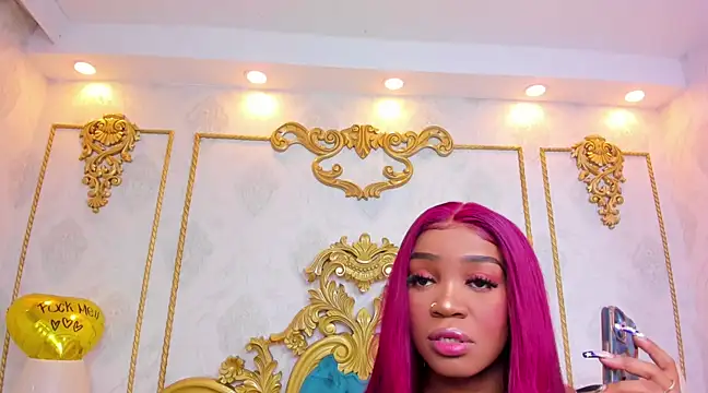 Snapshot of SalomeRestrepo chatting on 02.21.25 SalomeRestrepo online show from 02.21.25