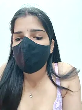 aaliya bhattt online show from 01.04.25