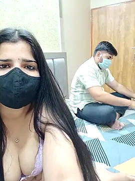 Snapshot of aaliya_bhattt chatting on 02.21.25 aaliya bhattt online show from 02.21.25