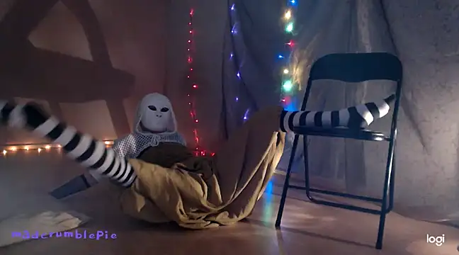 madcrumblepie online show from 01.19.25